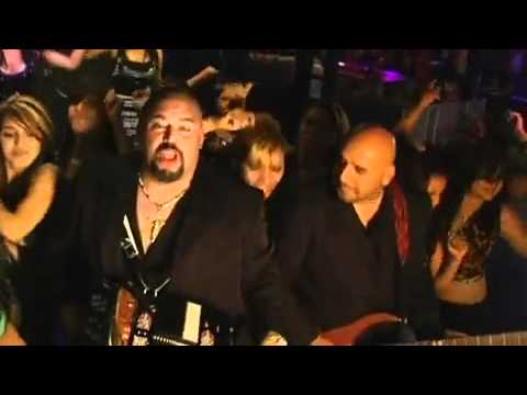 LOS AMOS - TRAIGO GANAS DE PISTIAR (VIDEO OFICIAL)