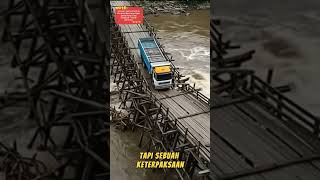 Download lagu Jembatan Kayu Ambruk Usai Dilintasi Truk Berat #shorts mp3 Download lagu Jembatan Kayu Ambruk Usai Dilintasi Truk Berat #shorts mp3