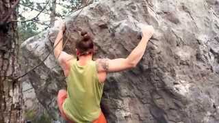 preview picture of video 'MAROCCHE BOULDER - EOLO 6C+ F.A.'