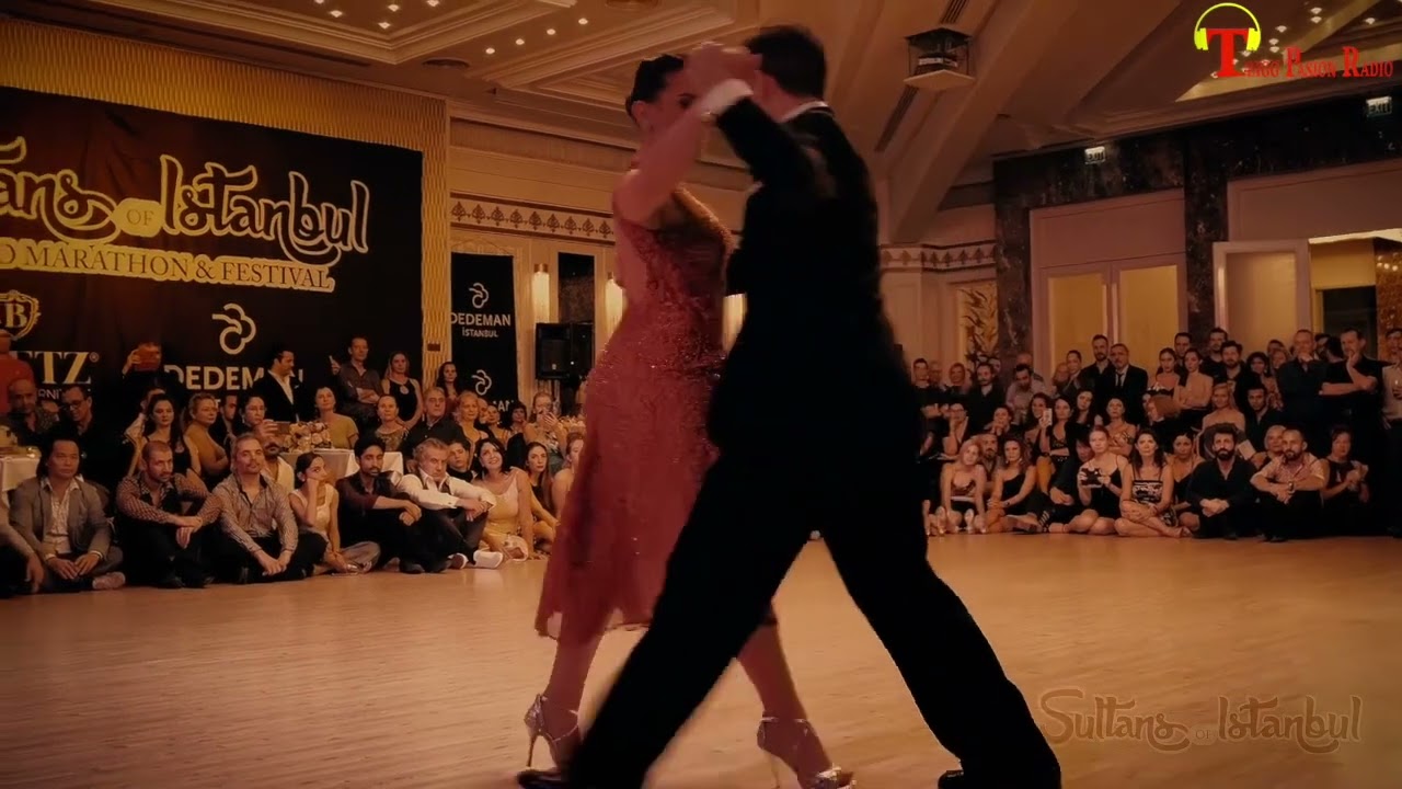 POR LA VUELTA Jose Basso - Floreal Ruiz Ballano: Gioia Abballe - Simone Facchini