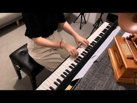 我们在这破旧世界静待一束光的救赎。#破旧世界 #魔鬼花园