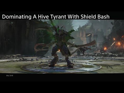 Stunlocking A Hive Tyrant With Charged Shield Bash - Warhammer 40000: Space Marine 2