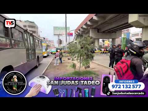 #EnVivo: Accidente mort4l entre motociclista y minivan por la estación San Martín #SJL