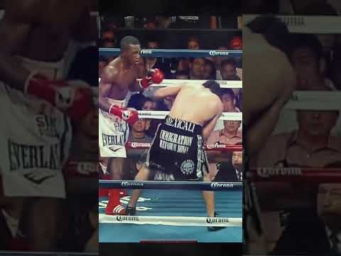 He is hurt! “they are stopping the fight, unbelievable” – Erislandy Lara vs Ángulo #shorts #boxing