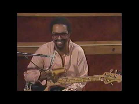 Louis Johnson - Slap Bass