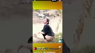 Download lagu cewek pipis sembarangan#pry #shorts mp3 Download lagu cewek pipis sembarangan#pry #shorts mp3