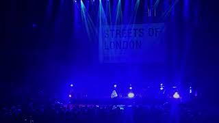 Ellie Goulding - O Holy Night @ Royal Albert Hall
