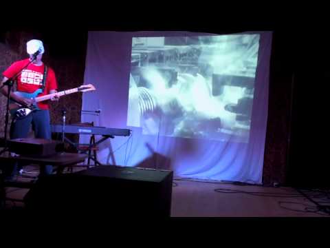 Inicialoj DC en FESTO 2011 - Outrun (vive)