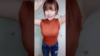 やっぱりエロい　乳揺れお姉さん