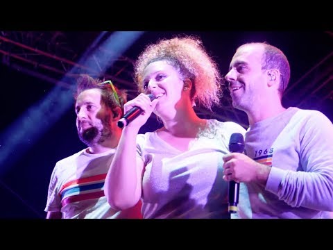 Trois Cafés Gourmands - À nous