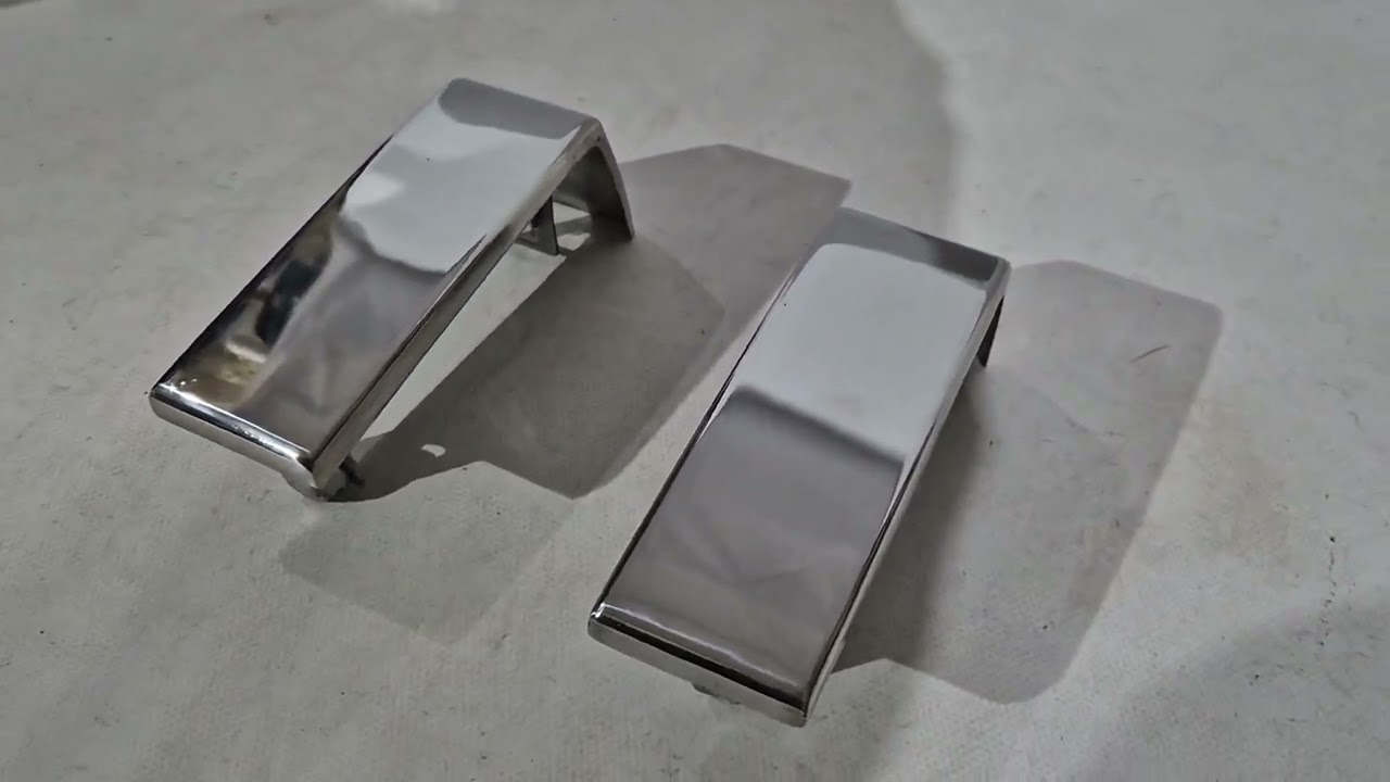 Вставки з нержавійка в бампер (2 шт, AMG) Video 1