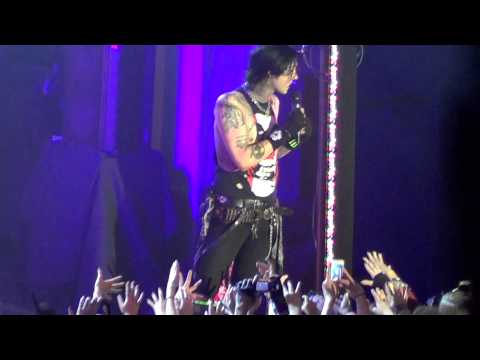 Black Veil Brides "SWEET BLASPHEMY" Live 02/15/2015 in Toronto *HD)*