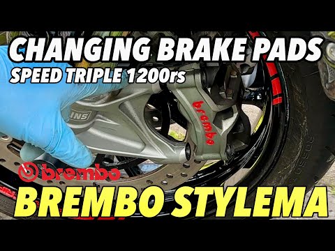 Changing Brake Pads - Brembo Stylema - Triumph Speed Triple 1200rs