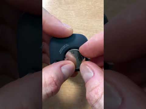 Maginon Smart Tag, unbox, starten, Sicherheitsfolie von der Batterie richtig entfernen￼