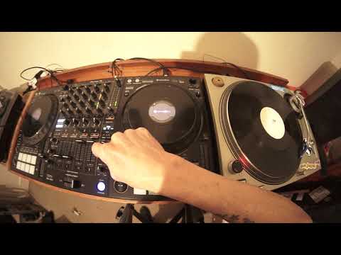 PIONEER DDJ-1000 USE THE MIXER LIKE THE DJM-900NX EFFECTS WITH VINYL