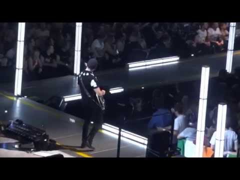 U2 Live City Of Blinding Lights HD @ Paris Bercy 11-11-2015
