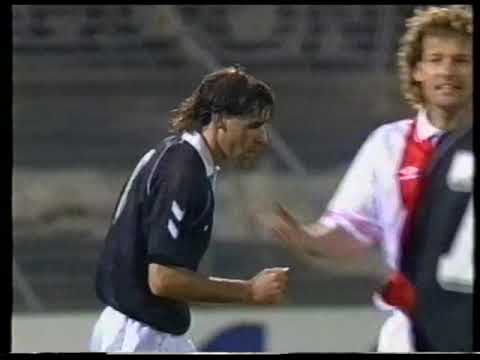 04/11/1992 Uefa Cup Round 2 2nd leg AJAX v GUIMARAES