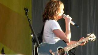 Sugarland - Who Says You Can&#39;t Go Home - Jazz Fest 2009