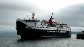 preview picture of video 'Ferry arriving in Craignure, Isle of Mull'