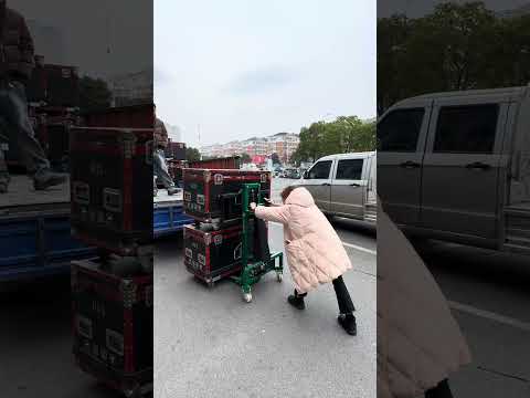 Compact stage forklift. 300 kg capacity. #helplift #forklift