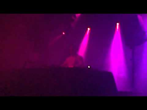 Lee Saxton dropping Hardwell - Spaceman with Fragma - Miracle at Electric Brixton