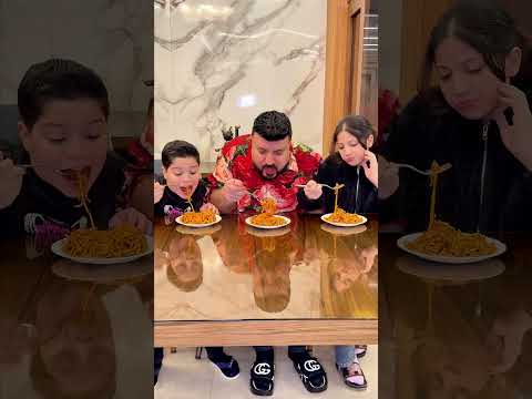 هدول مقبلات امي 😂 #funny #Sigma