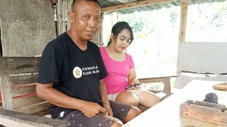 Download lagu WHAT DO YOU THINK? mp3