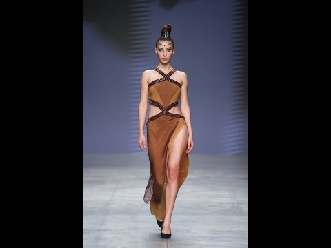 Seyana на Mercedes-Benz Fashion Week Russia