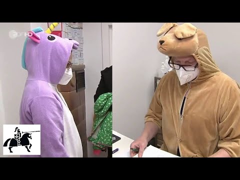 Känguru und Einhorn: Hausärzte impfen Kinder im Kostüm