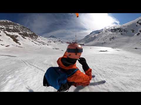 Big Snowkitetour by Avers in Switzerland to Italy