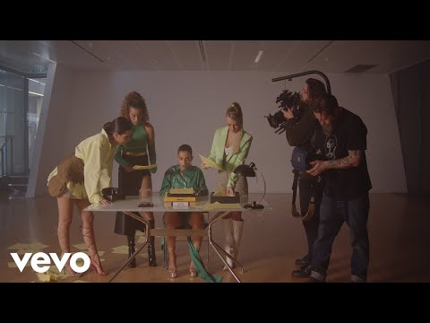 Four Of Diamonds - The Writer (Behind The Scenes)