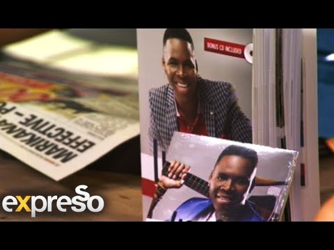 Lloyd Cele Performs "Cinderella"