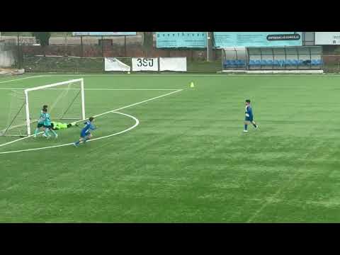 Vicente  marca golo final