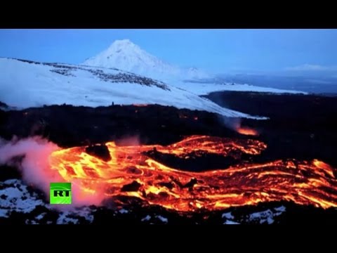 Редкие кадры извержения вулкана Плоский 
