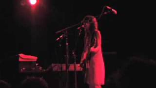 Feist - The Build Up - Live in San Francisco