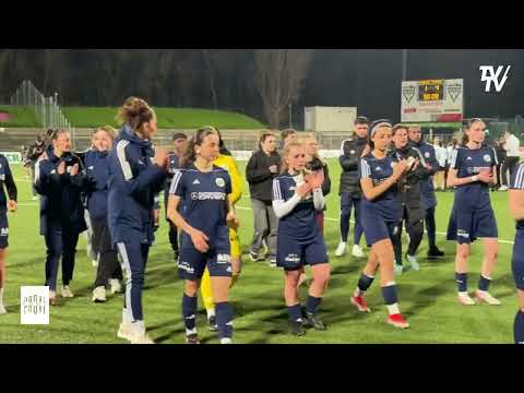 Les Féminines d'Etoile Carouge saluent le public après la défaite 1-4 contre Yverdon Sport Féminin
