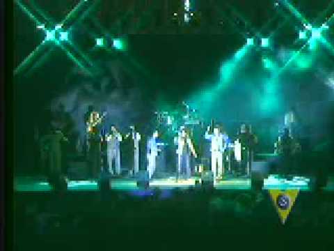 EL MENTEROSO MIX, LOS HERMANOS FLORES