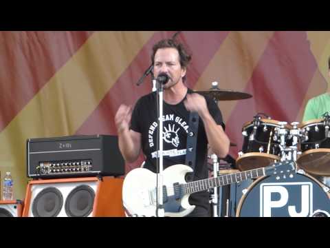 Pearl Jam - Lightning Bolt (Jazz Fest 04.23.16) HD