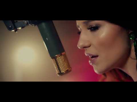 Maja Keuc  - "Concrete" Live (Band version)