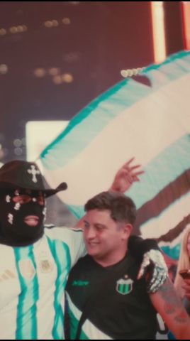 Con la hinchada de #argentina en el banderazo 🇦🇷 Latino América Arriba!!