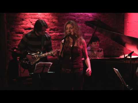 Chrissi Poland - Alone With My Troubles (live)