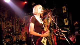 The Muffs - "Nothing～Luckey Guy"  Live in Japan 2011/11/3