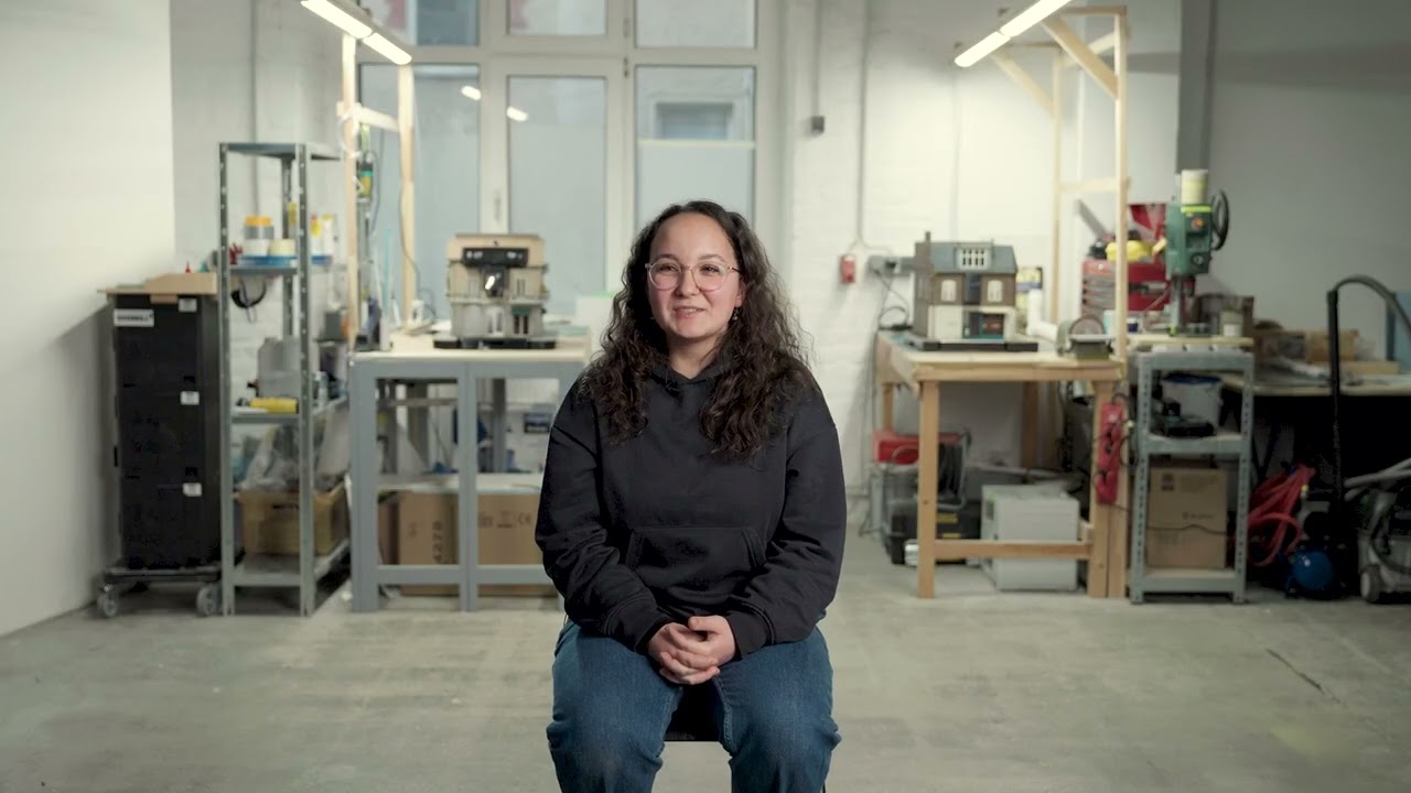 The World's Smallest Coffee Shop | Simon Weisse x De'Longhi - YouTube