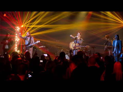 Colapesce Dimartino - Musica Leggerissima (Radio Italia Live 16^ Stagione)