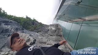 preview picture of video 'Sky walk glass bridge @tianmen mountain'