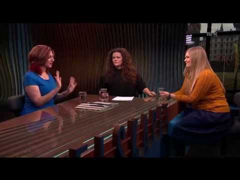 Marit Simonsen debatterer påstått medium Lisa Williams på Selskapet i NRK2