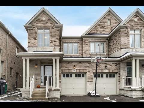 11 Gruenwald Gate, Brampton