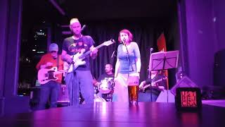 Video Toulaví psi (živě Nymburk leden 2023)