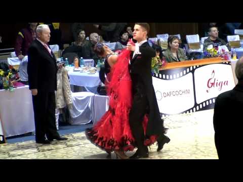 Emil Leonte & Patricia Rau - Campionatul National 2011 - ST 19-35 - Tango