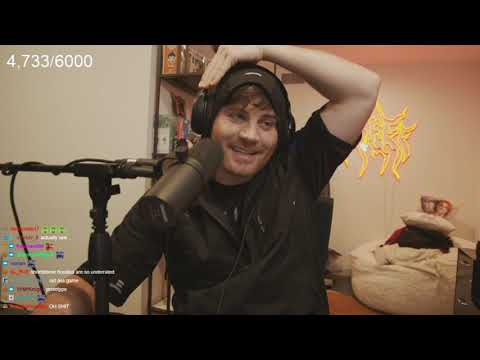 1/2 WillNeff 31/10/2021 - Reacting to Twitch Content; Horror Movie Night "Llamageddon"